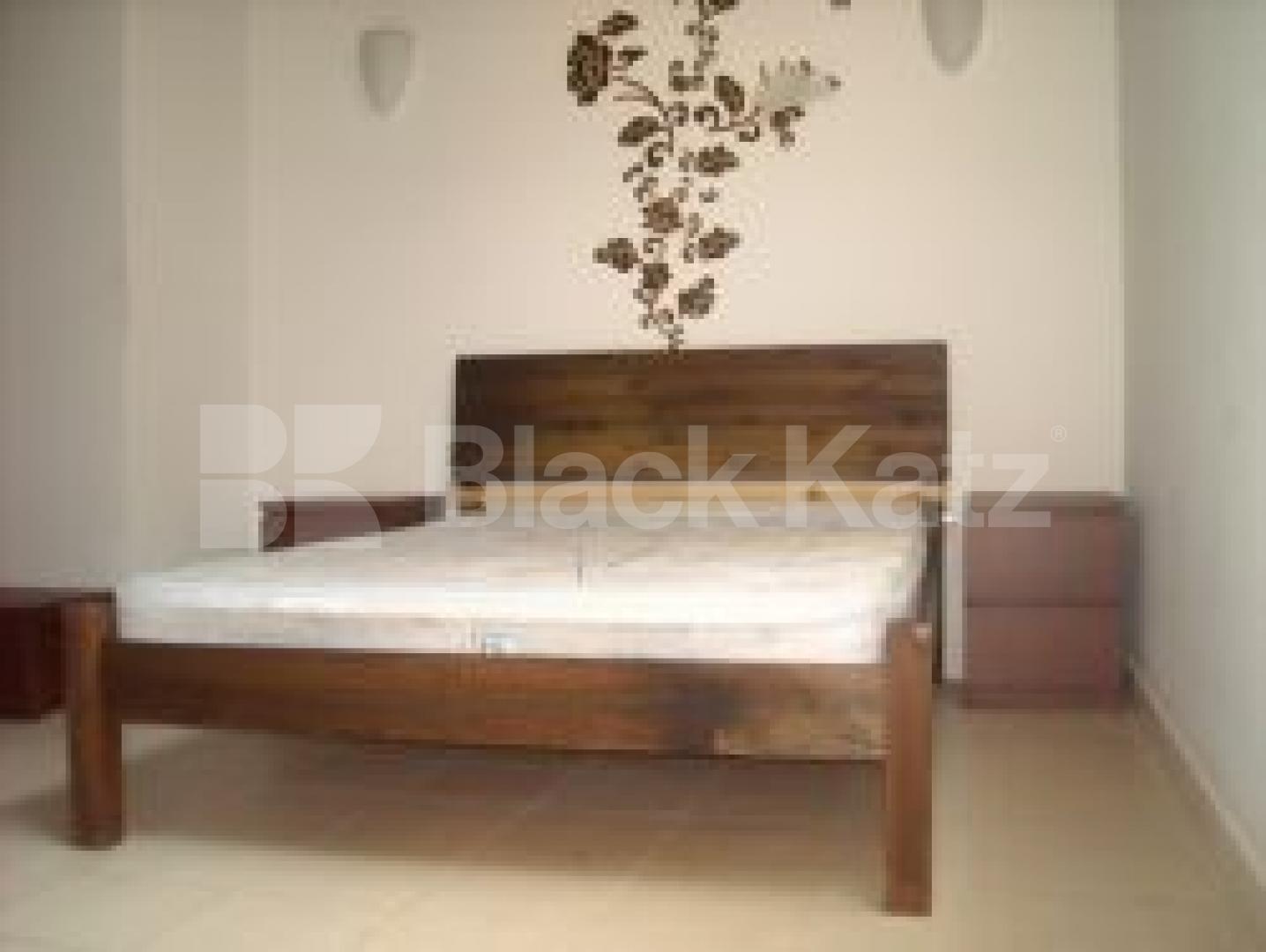 			2 Bedroom, 1 bath, 1 reception Flat			 Weller Street, London Bridge